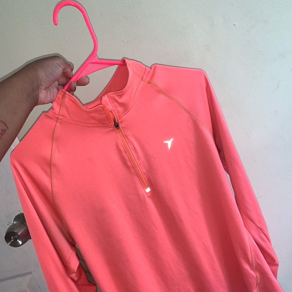 Activewear sweatshirt